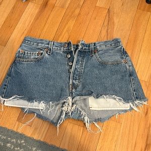 Levi’s jean shorts size 26